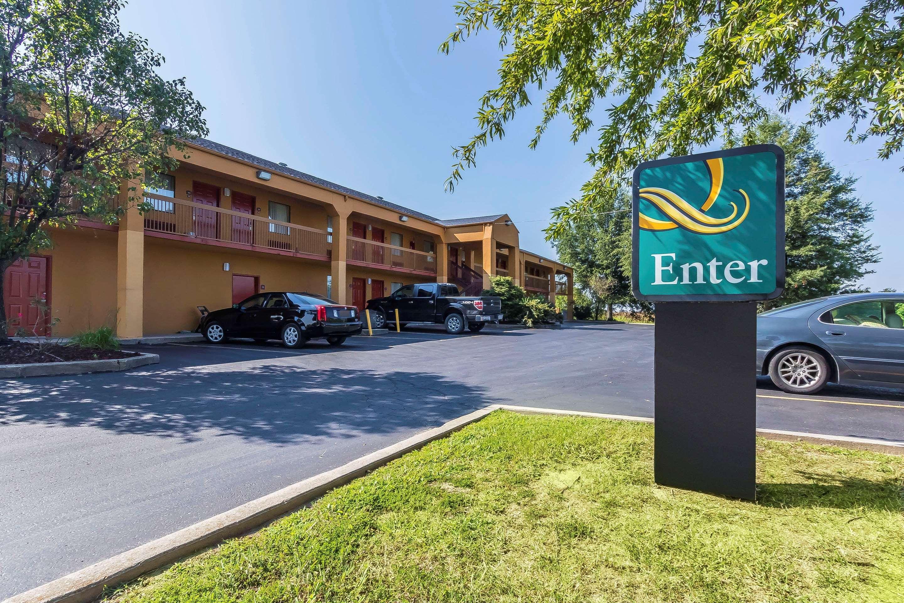 Quality Inn Charleston - Sikeston Екстериор снимка