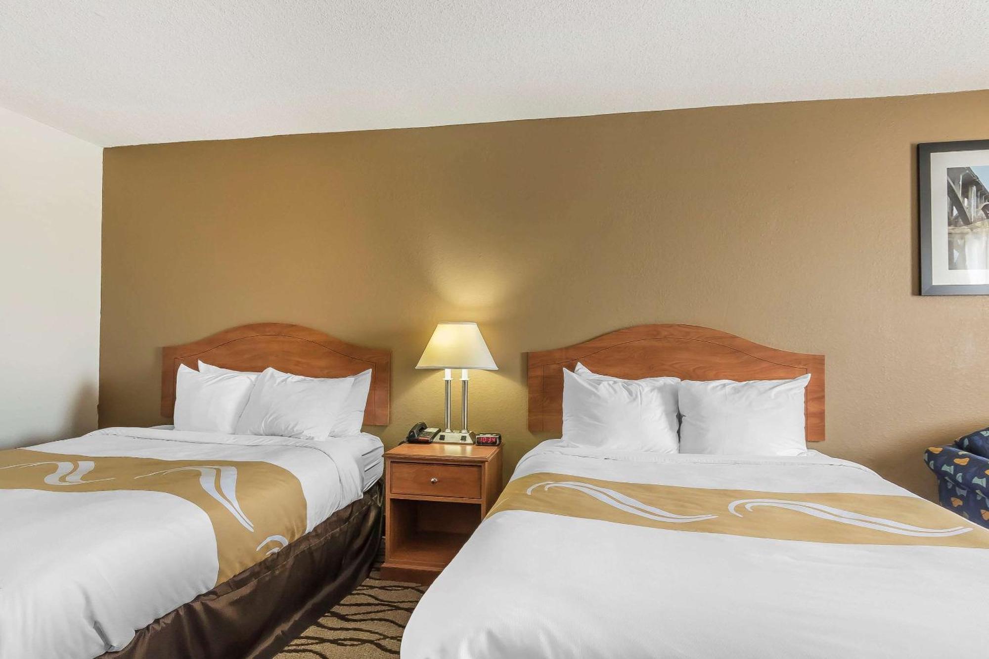 Quality Inn Charleston - Sikeston Екстериор снимка
