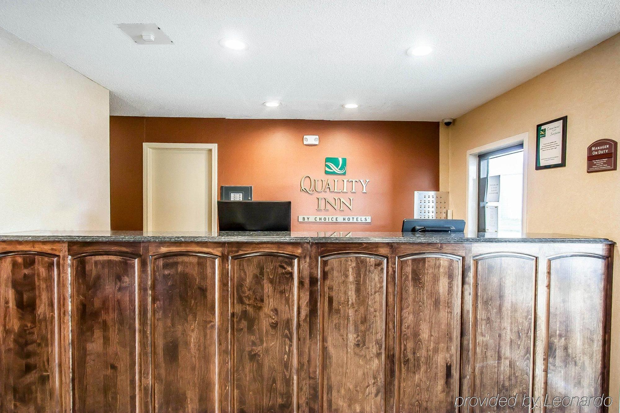 Quality Inn Charleston - Sikeston Екстериор снимка