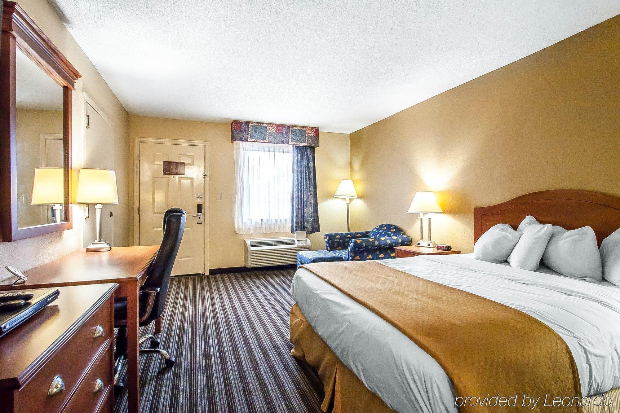 Quality Inn Charleston - Sikeston Екстериор снимка