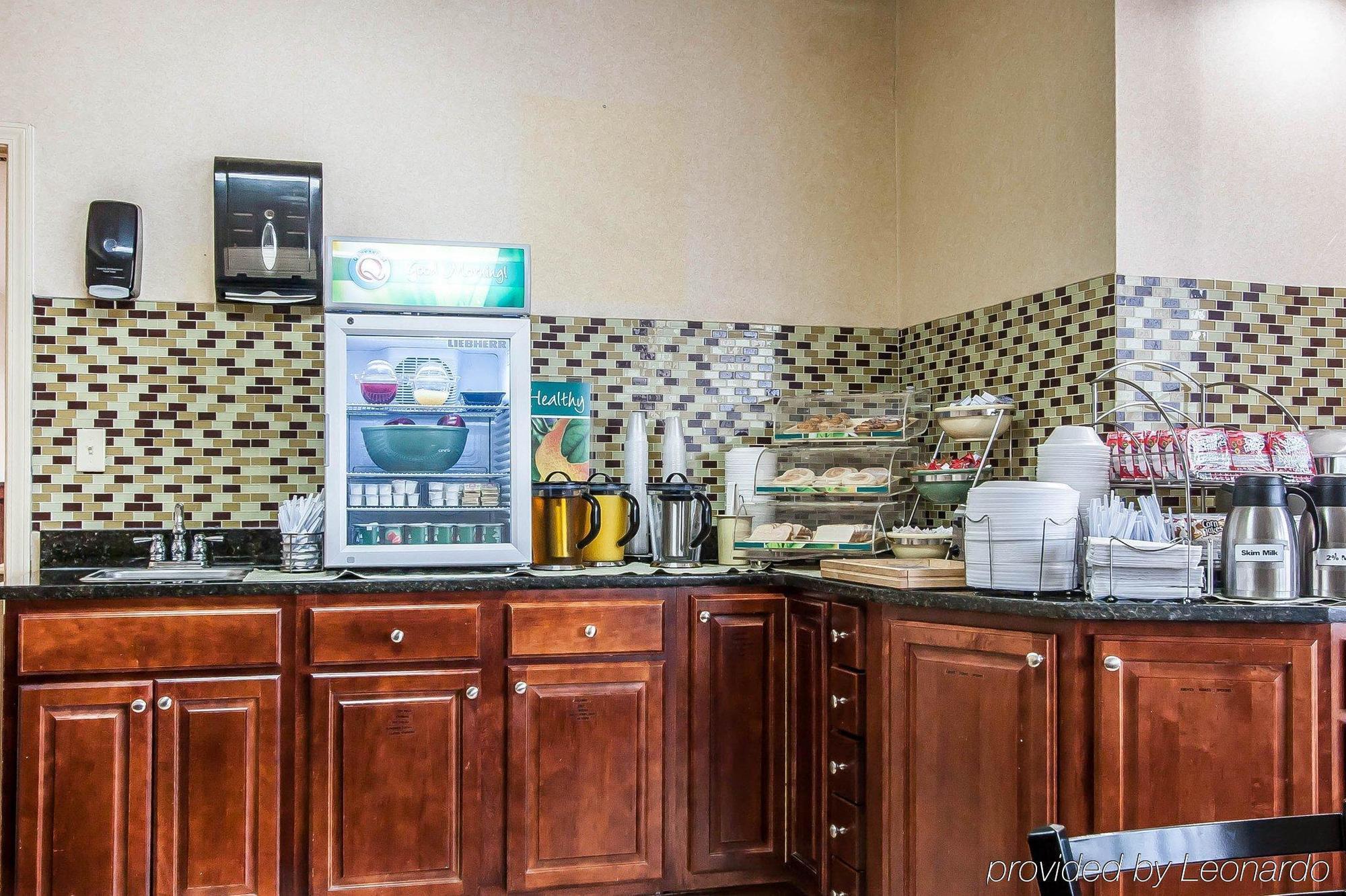 Quality Inn Charleston - Sikeston Екстериор снимка